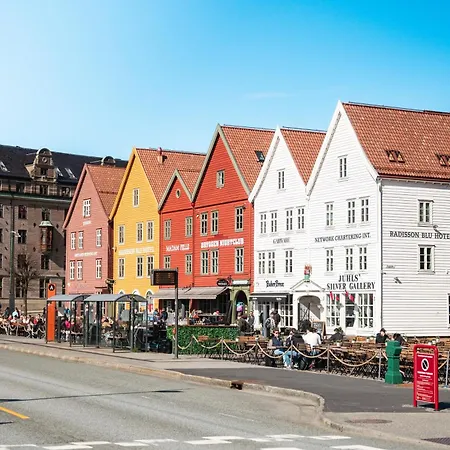 Local Charm - Bergens Spot 아파트