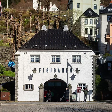 Local Charm - Bergens Spot